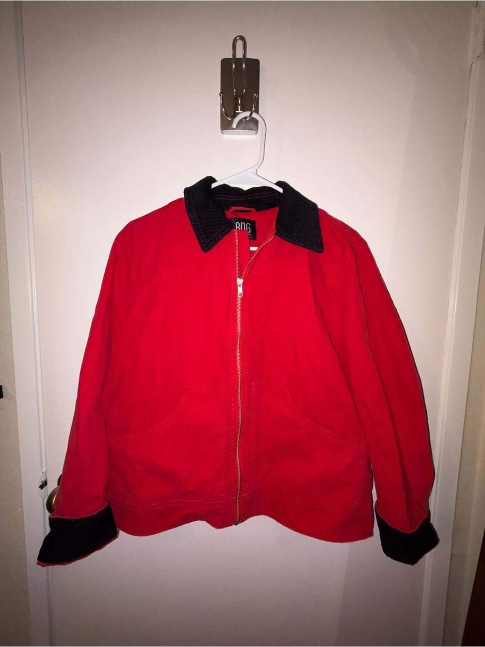 Women’s Red Zip-Front Jacket with Corduroy Collar